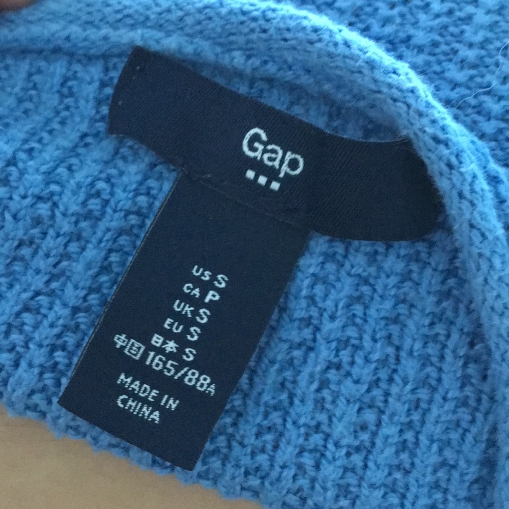 sweater - Picture 4 of 4
